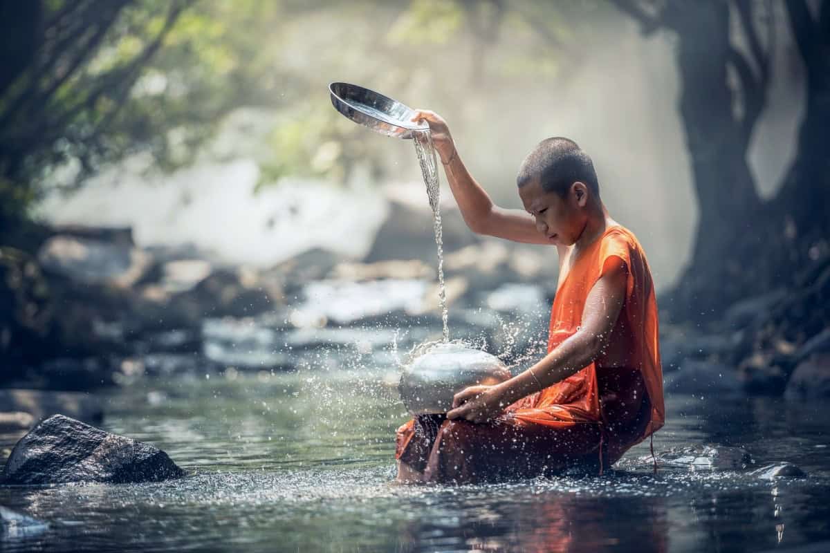 Có phải ai cũng khổ theo cách riêng
